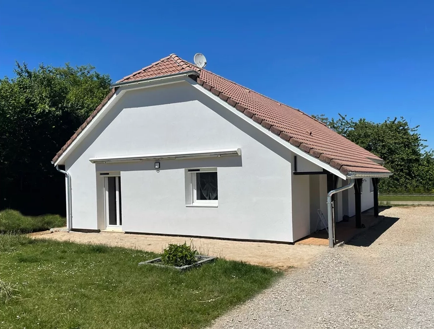 Facade de maison - Doubs