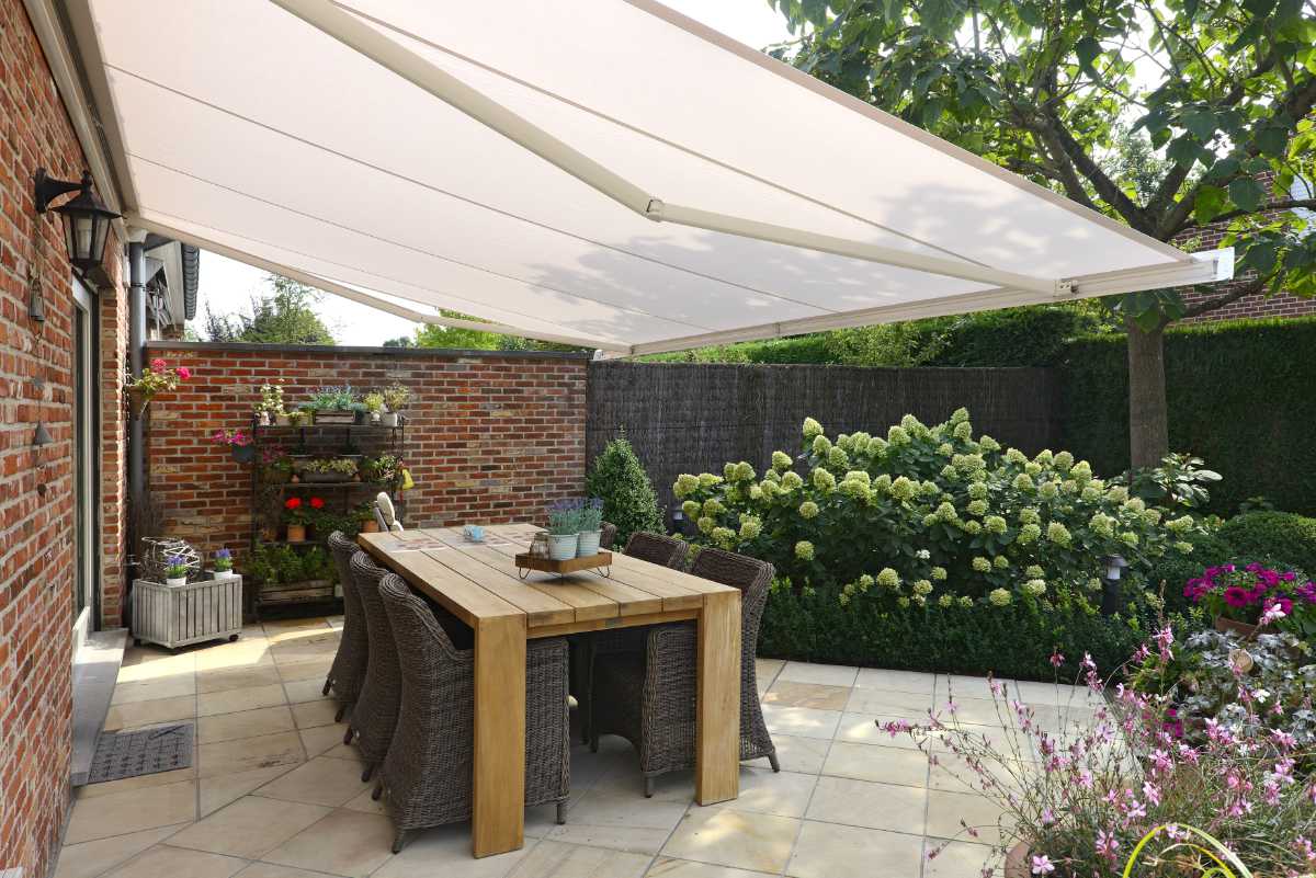 Un store banne installé par Moyse 3D