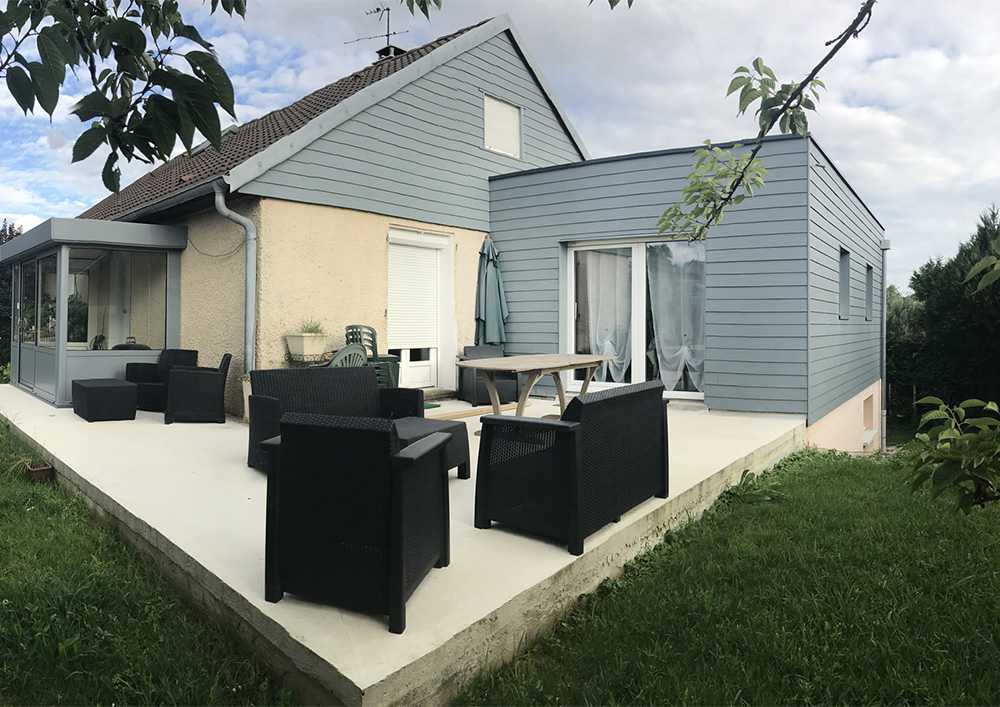 Une maison avec une extension réalisée par Moyse 3D